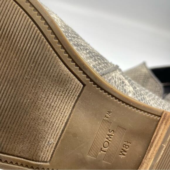 Toms Grey Snake Embossed Leather Slip On Loafer Womens 8.5 Fall Anle Boots - Picture 2 of 9